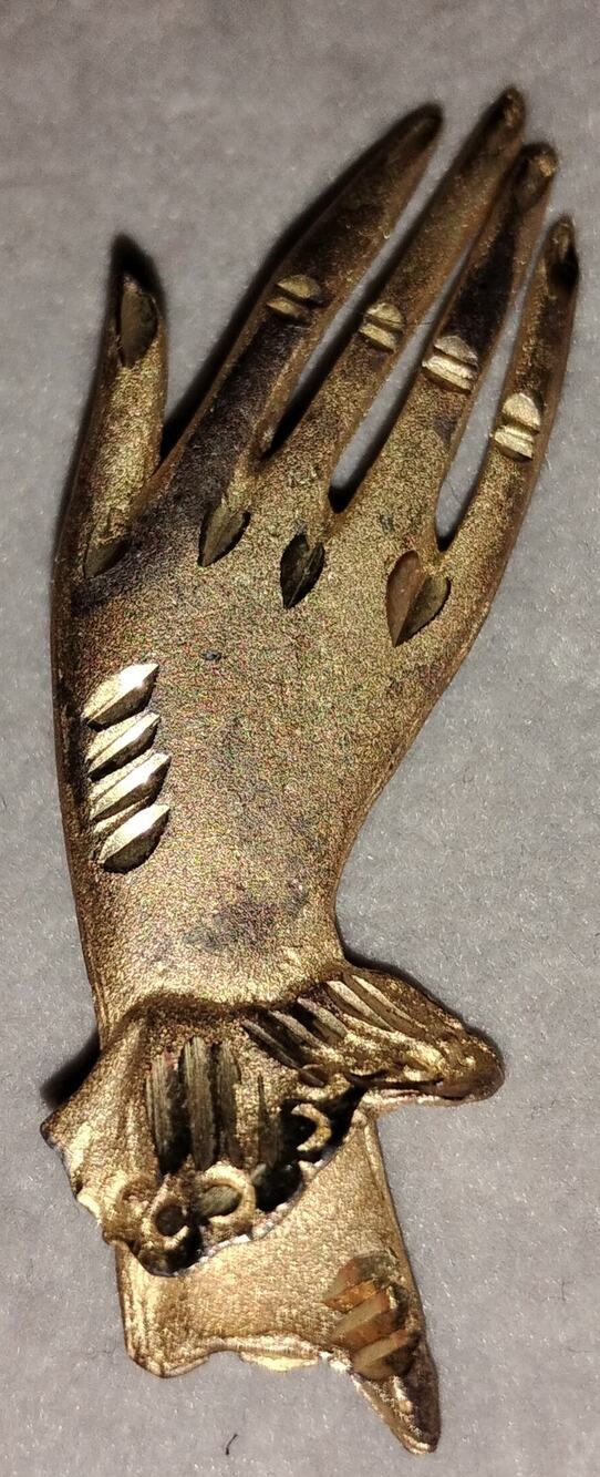 Vintage 1960s Queen's Wave Hand Brooch | Gold Tone Royal Wave Pin | 2.5"